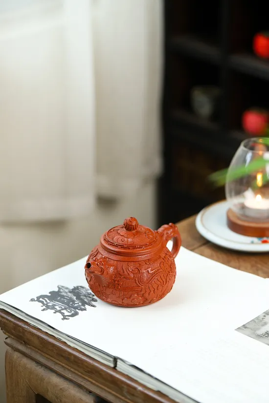 紫砂壺浮雕雲龍 4500元 張偉軍創作 獨特工藝收藏佳品 1