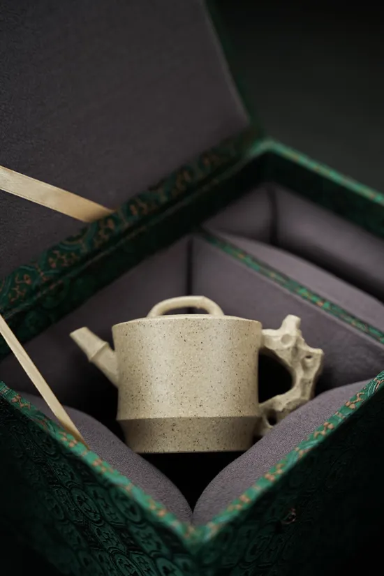 紫砂壺空山石韻套組1080cc 白玉段料獨家設計 1