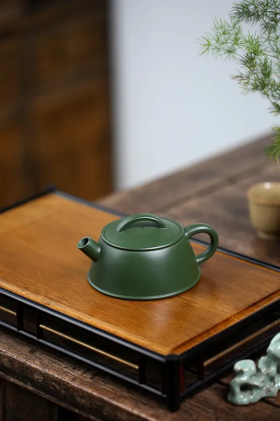 憨瓢紫砂壺原礦稀有民國綠180cc實力派名家戚志君 2