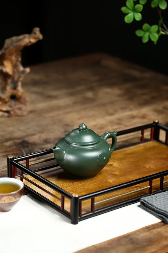 紫砂壺工藝美術師徐六明創作如意宮燈 1