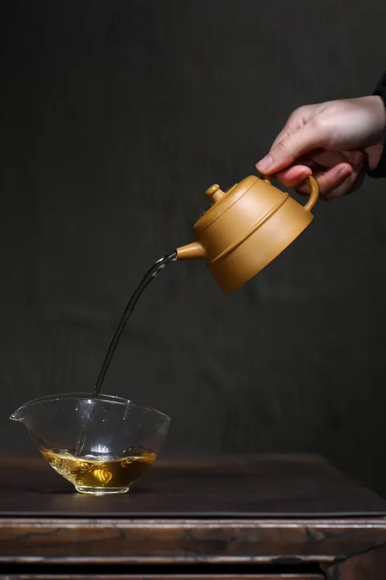 束腰井欄黃金段泥紫砂壺200cc 2