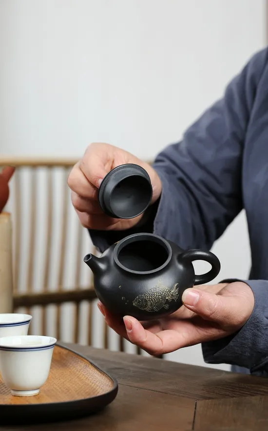 紫砂壺容天高俊傑手工製造原礦黑料280cc 2