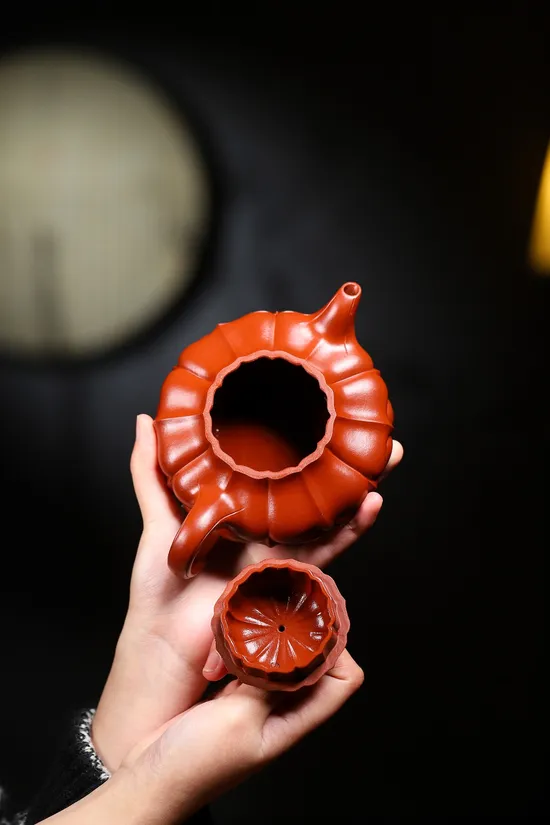 紫砂壺合菱款國高工佳作原礦大紅袍全手工製作 1