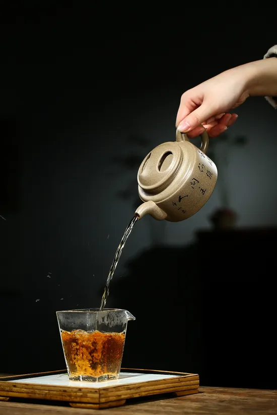 紫砂壺國工精品牛蓋井欄原礦青段手工製作 2