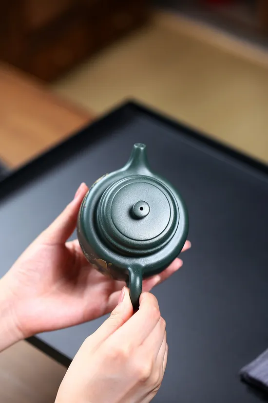 紫砂壺德鐘款手工製作國藝師鮑玉華 1