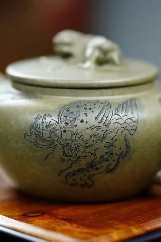 紫砂壺 瑞獅獻福 高工佳作 顧紹培高徒 蔣亞平創作 2