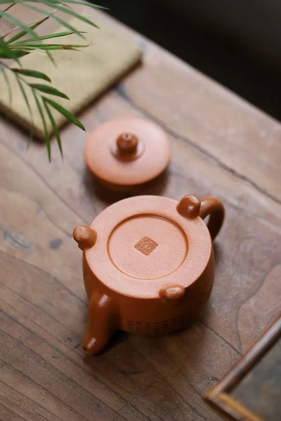 紫砂壺大蘊德鐘手工精刻袁雲連國工創作 2