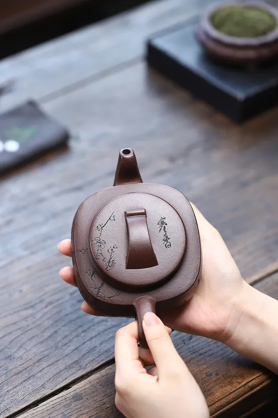 紫砂壺四方均玉國藝師鮑玉華手工製作 2