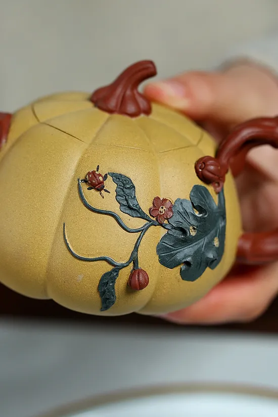 紫砂南瓜壺 王牌工藝師鮑玉華設計 1