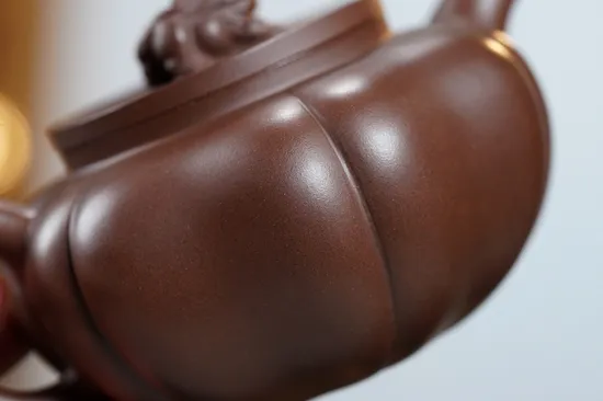 紫砂壺筋紋獅球高工佳作蔣亞平原礦文革老紫泥 1