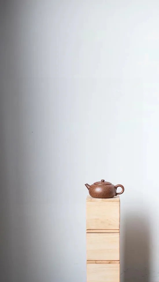 紫砂壺扁圓菊鈕執壺｜余文元國家工藝美術師 2