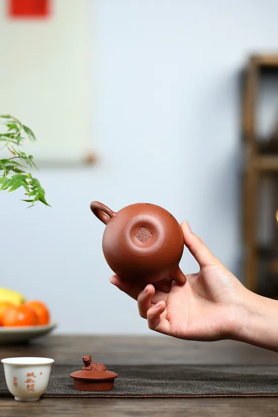 紫砂壺收藏推薦｜國藝師鮑玉華創作藏龍臥虎 1