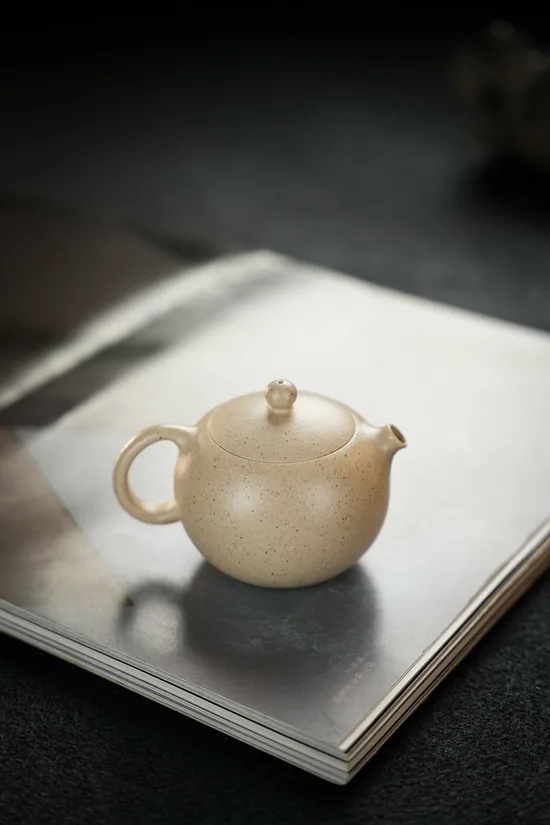 紫砂壺美人西施把玩150cc極品白玉段料 2