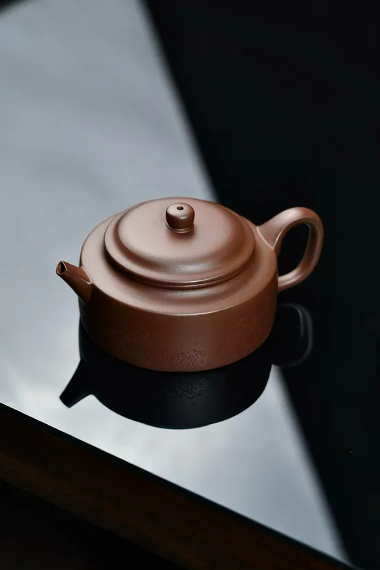 德鐘慕古紫砂壺230cc 精選老紫料手工製作 1