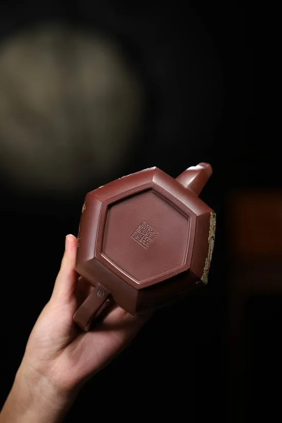 紫砂壺六方雪華 3300元 蔣愛英手工製作 2