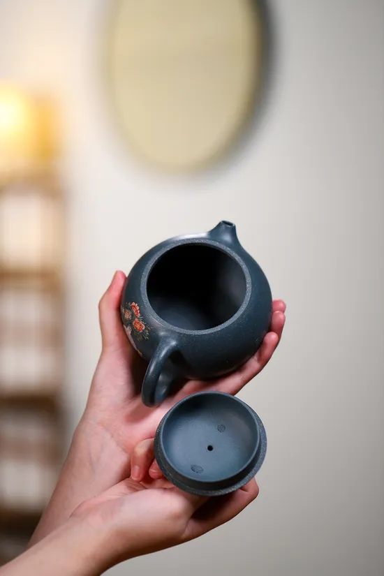 任瑞華琺琅彩西施紫砂壺330cc高品質手工製造 1