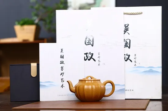 吳國政紫砂壺菊菱藝術收藏 1