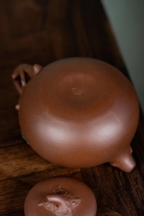 紫砂壺茄段許敏芳原礦底槽清220cc研高好壺 2