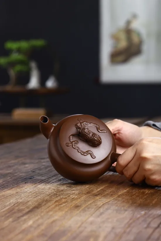 紫砂壺 狄姣姣 國家級工藝美術師 280cc 壽帶獅紐 2