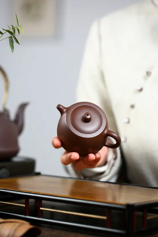 紫砂壺井欄藝術收藏品 1