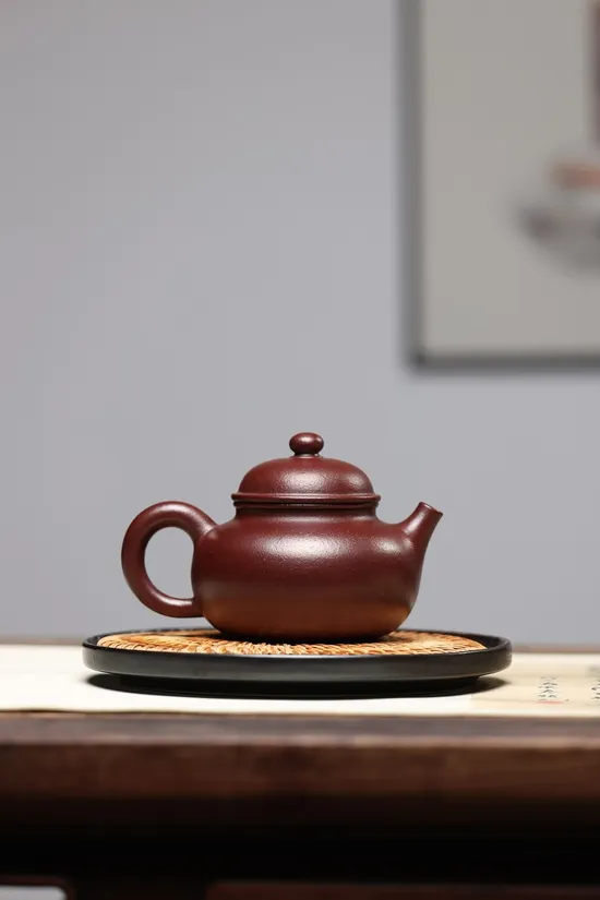 紫砂壺石紅泥容天款吳國政創作 1