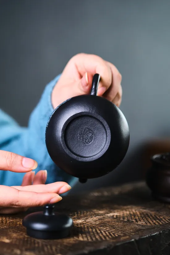 尹懷高工紫砂壺乳鼎原礦底槽清20cc 2