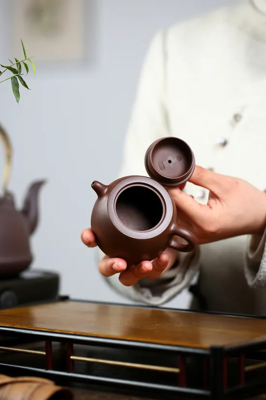 紫砂壺井欄工藝美術師鮑玉華原礦老紫泥160cc 2