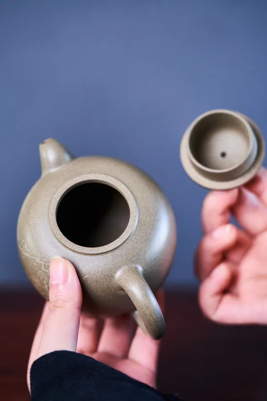 紫砂壺梅香原礦蟹殼青手工製作 1