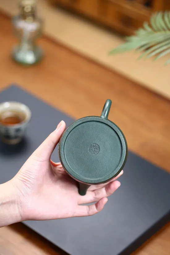 紫砂壺漢鐸國藝師鮑玉華原礦景舟老綠泥270cc 1