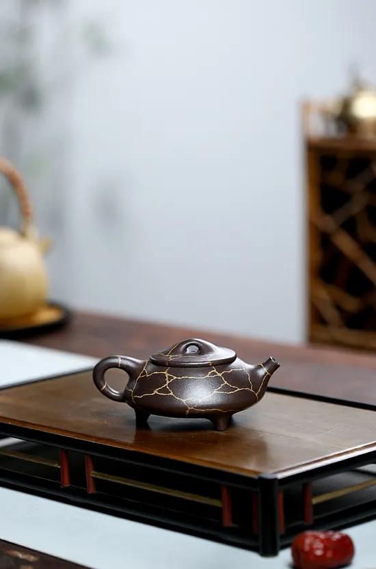 紫砂壺三腳石瓢國藝師鮑玉華手工製作 2