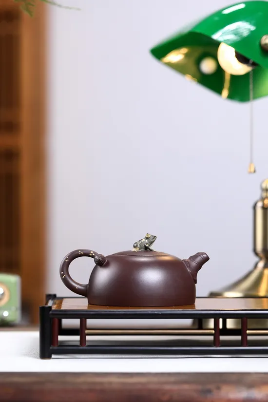 紫砂壺 半月青蛙 鮑玉華工藝美術師 精緻茶具 2