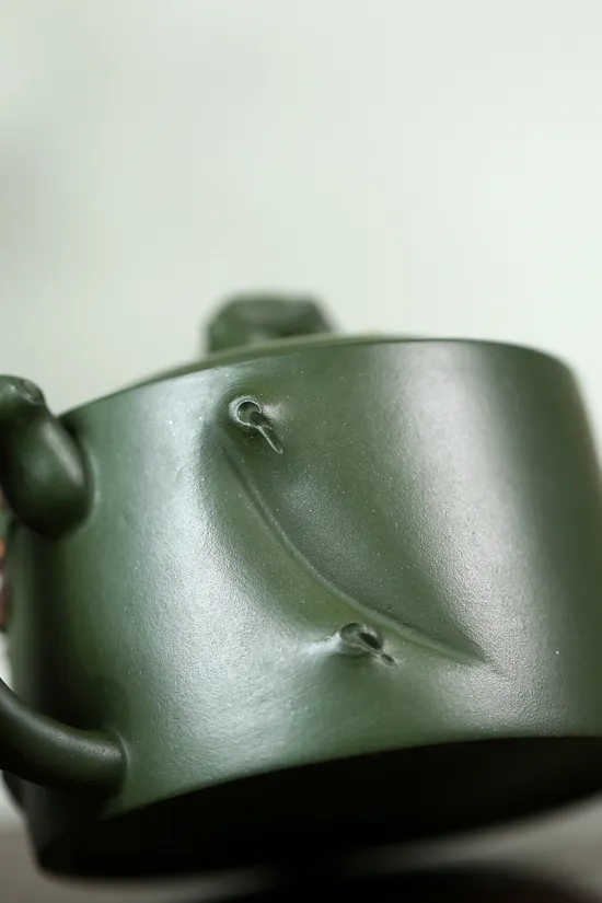 紫砂壺葡萄樹樁工藝美術師鮑玉華手工製作 2