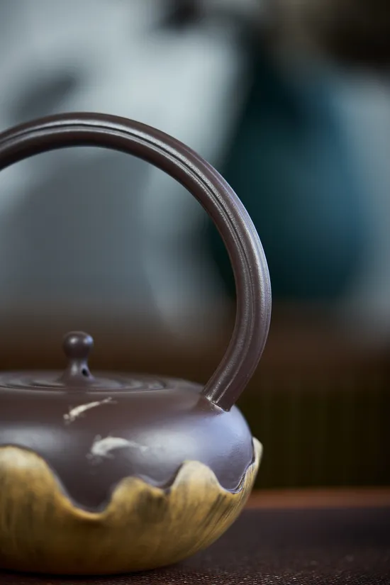 紫砂壺魚戲荷葉原礦老紫泥手工製作 2