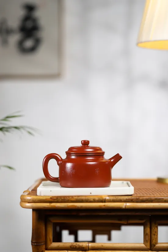 楊鵬老師全手工泥繪金魚德鐘紫砂壺 1