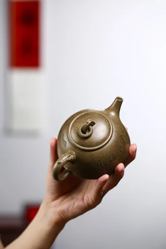 紫砂壺王其明手工製作 翡翠龍背青泥 2