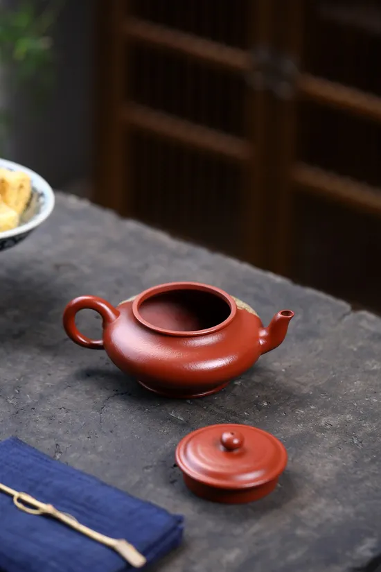 紫砂壺虛扁 柯俊芬工藝美術師原礦大紅袍240cc 2