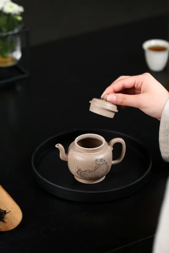 紫砂壺宮燈設計 鮑玉華工藝美術師作品 1