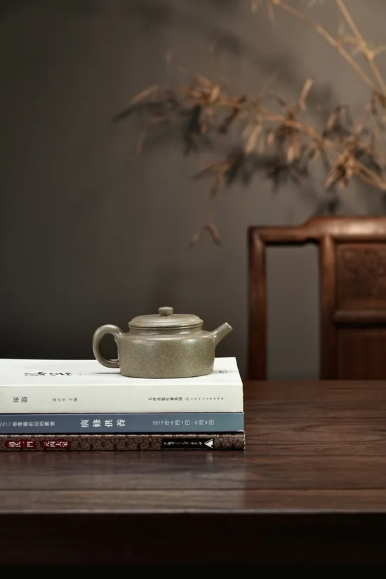 全手工德鐘紫砂壺｜原礦青降坡260cc氣窯燒製 1