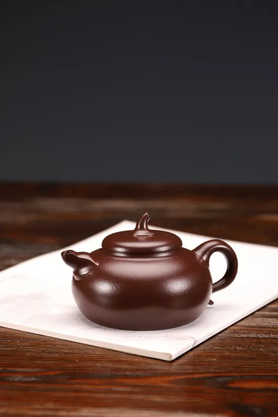 紫砂壺茄瓜壺儲棟平手工製作 2