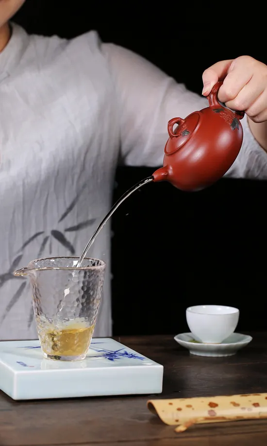 紫砂壺工藝美術師製作 壽命長久收藏佳品 2