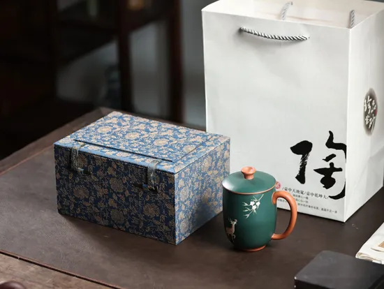 紫砂辦公杯兩件套 精緻手工陶刻 1