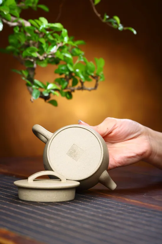 漢瓦紫砂壺｜吳國政手工製作原礦段泥茶具 1