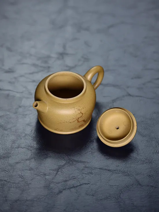 紫砂壺手工製作 黃金段泥隱泉刻繪 1