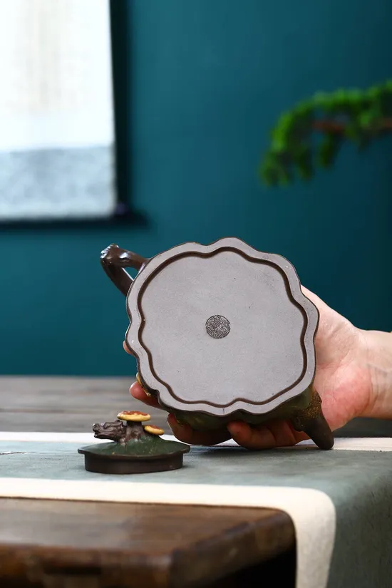 范家一脈紫砂壺收藏佳品 臥虎藏龍 工藝精緻 1