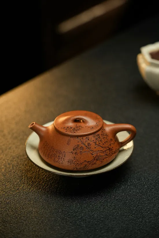 紫砂壺 光明瓢墨梅255cc 原礦降坡料 摹陳光明作品 1