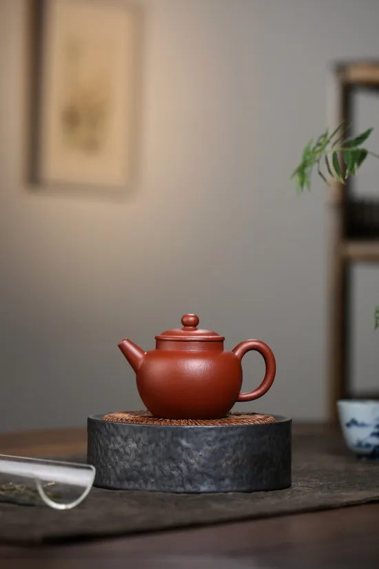 紫砂壺樸圓 柯俊芬手工製作 原礦大紅袍160cc 2