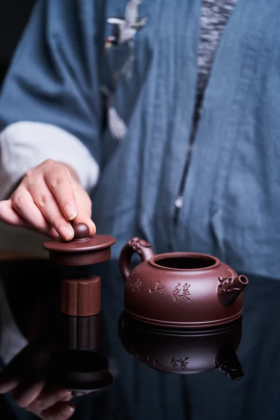 國工佳品紫砂壺 遊龍泥料 老紫泥手工製作 1
