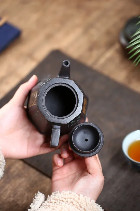 收藏級實用器八方高井欄紫砂壺 2