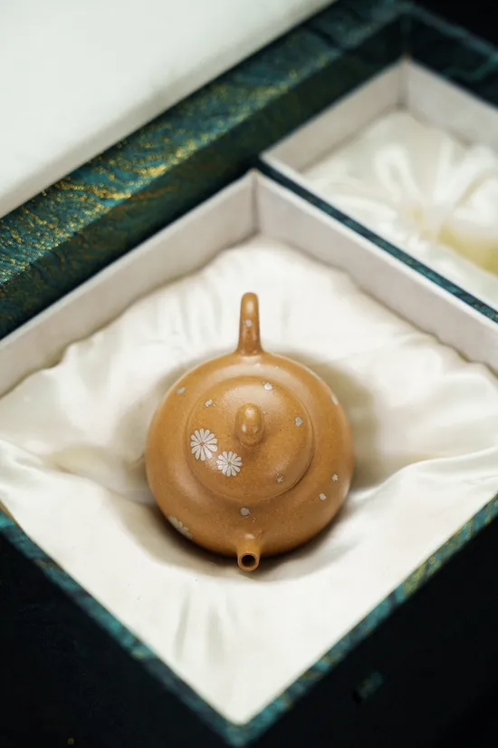 紫砂壺 高品質手工製作 紫泥黃金段料 1