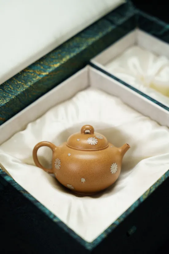 紫砂壺 高品質手工製作 紫泥黃金段料 2